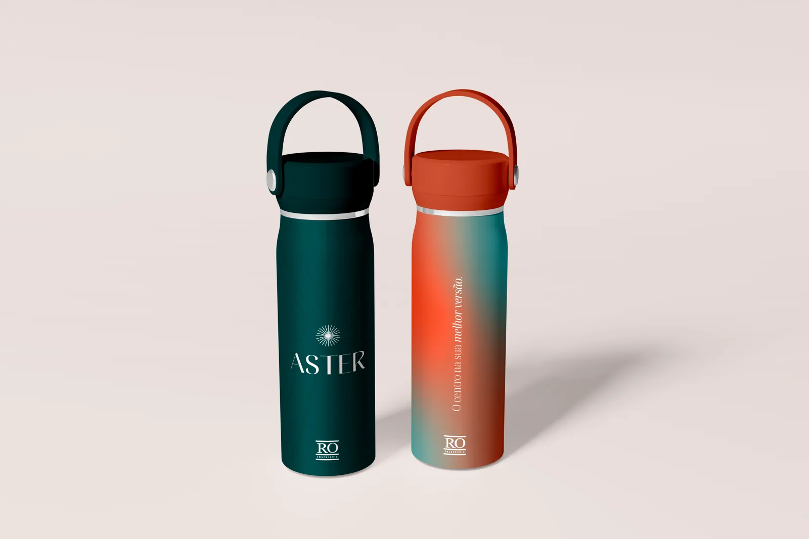 Garrafa térmica com a marca ASTER